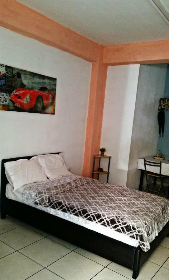 דירות אתונה Studio Near Acropolis מראה חיצוני תמונה